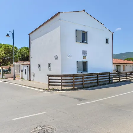 Casina Napoleonica Holiday home Lacona